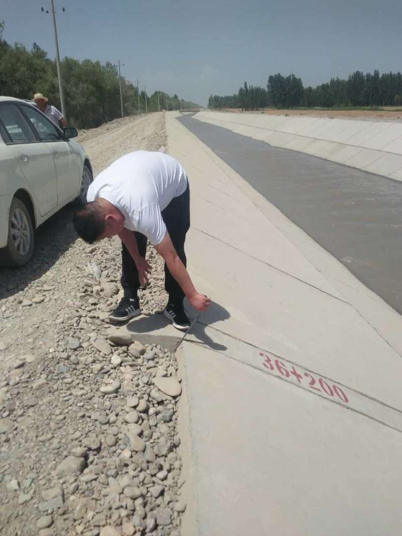 疏勒县叶英干渠防渗工程